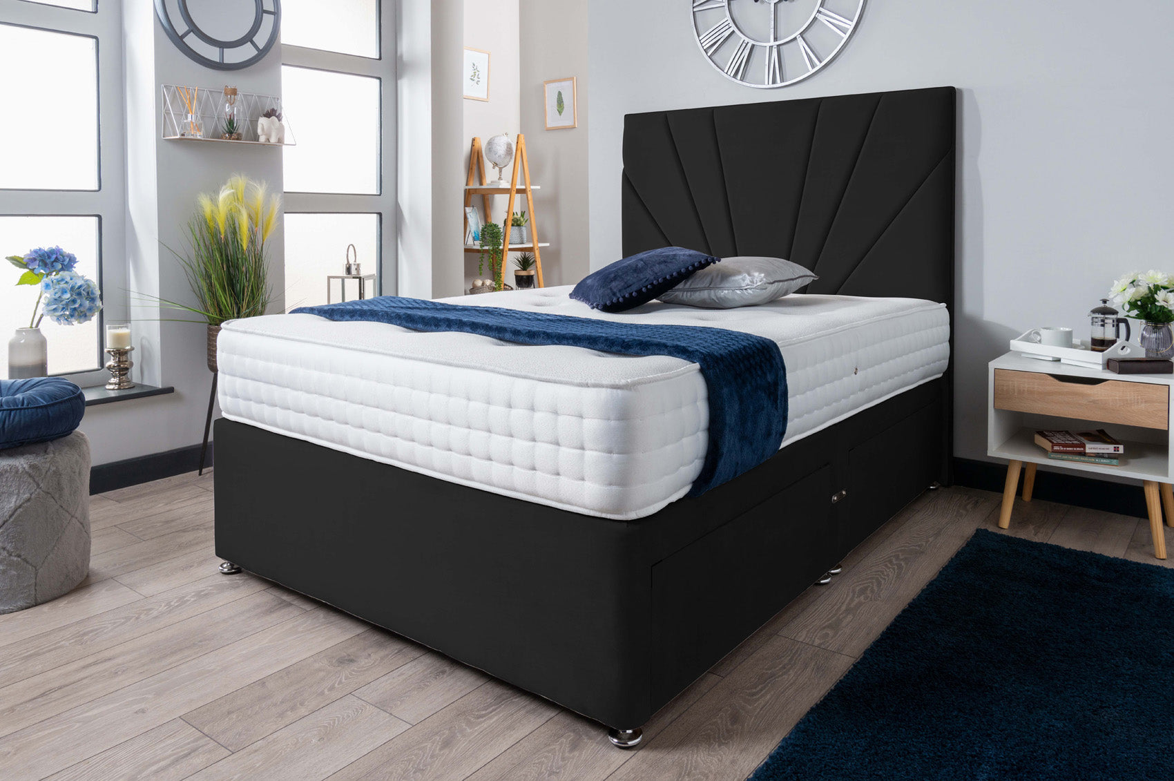 The Yenisei Divan Bed Set Plush
