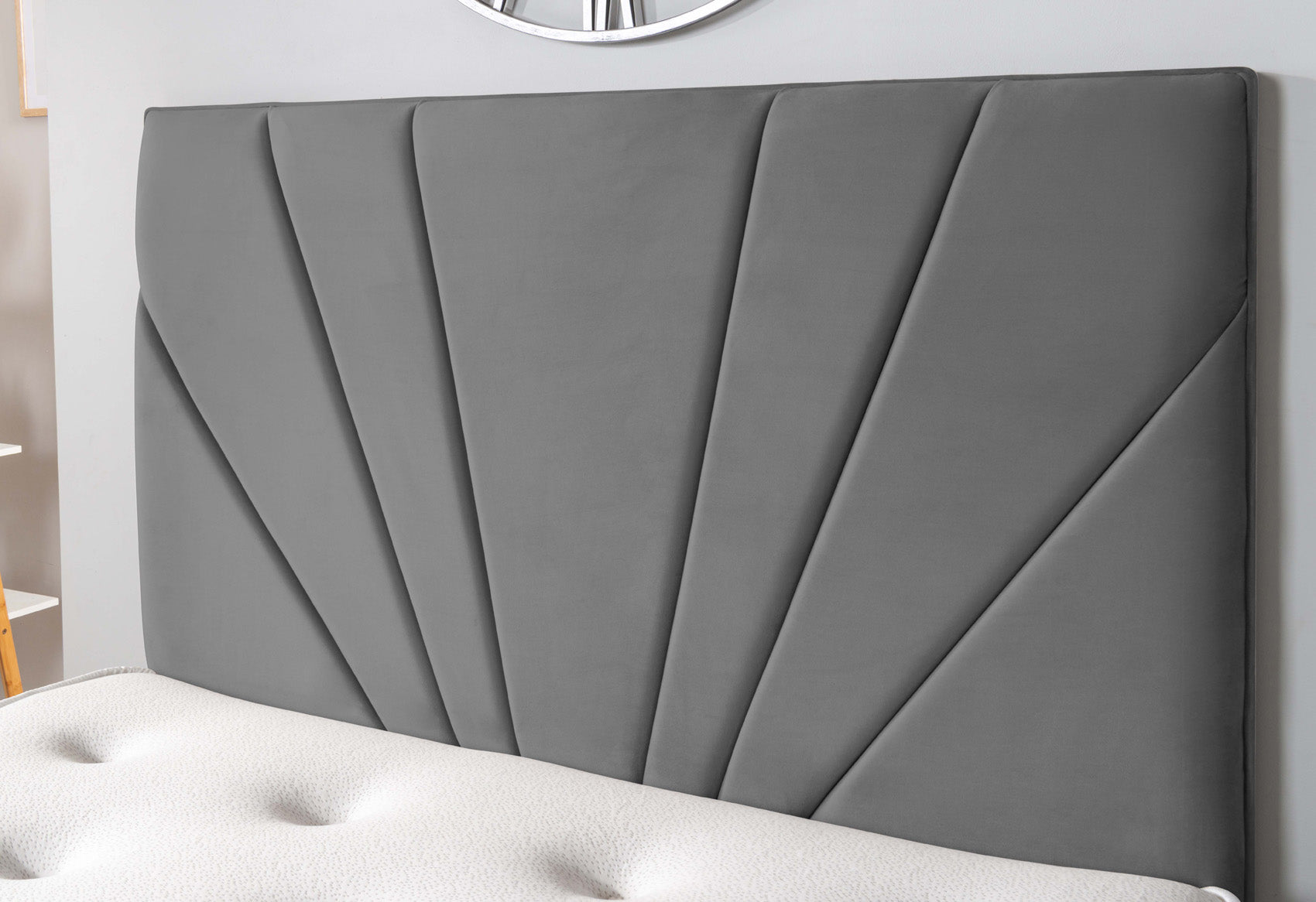 The Yenisei Divan Bed Set Plush