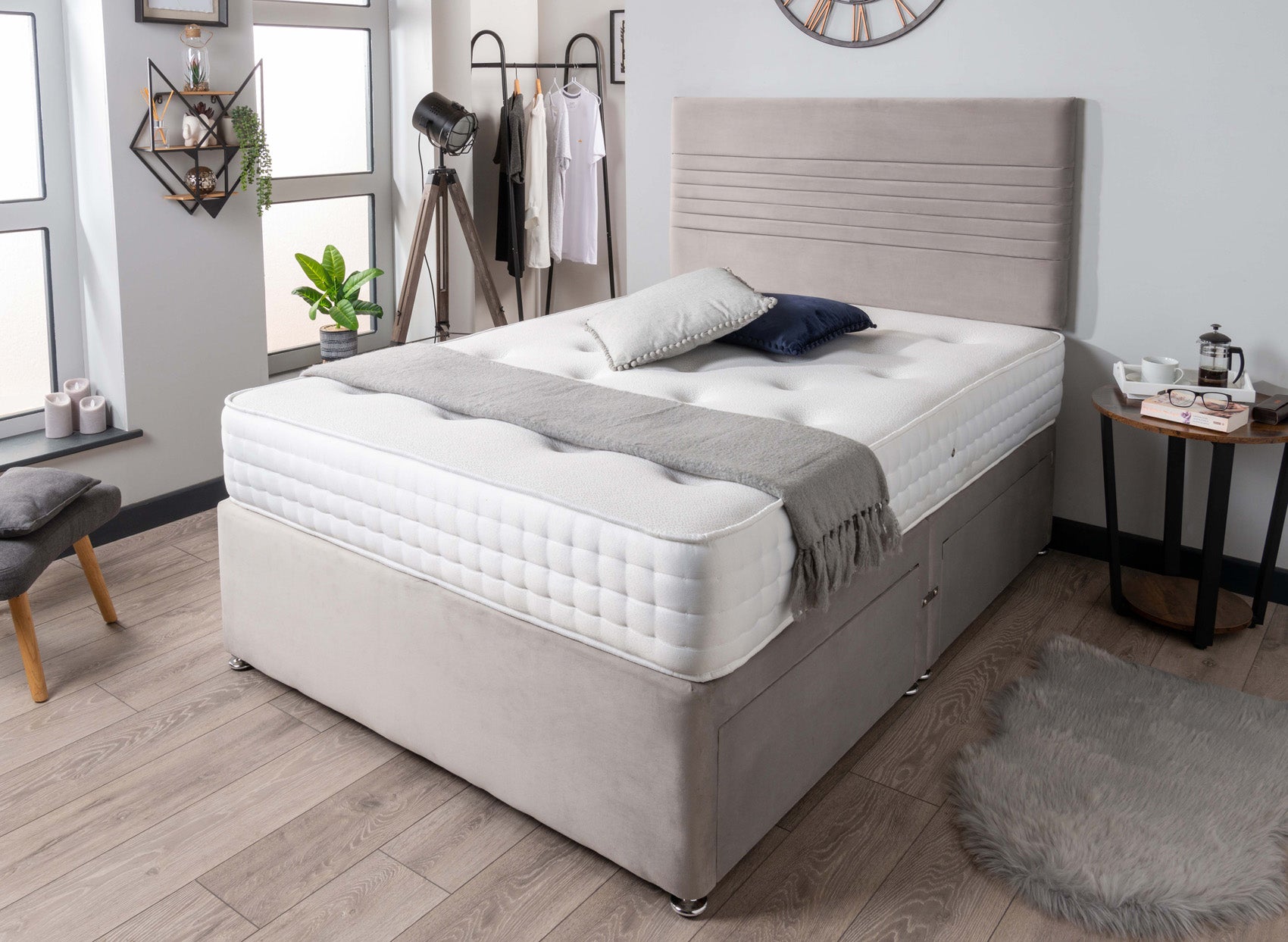 The Ebro Divan Bed Set Plush