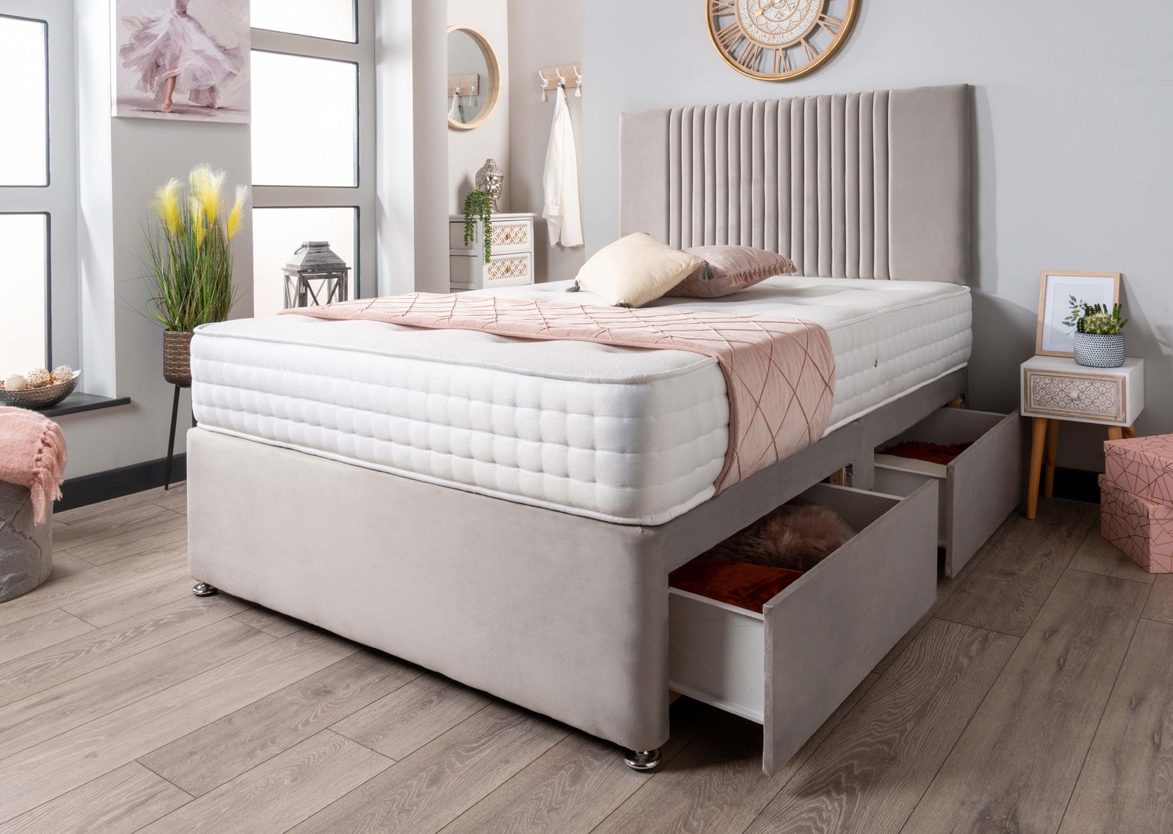 The Neda Divan Bed Set Plush