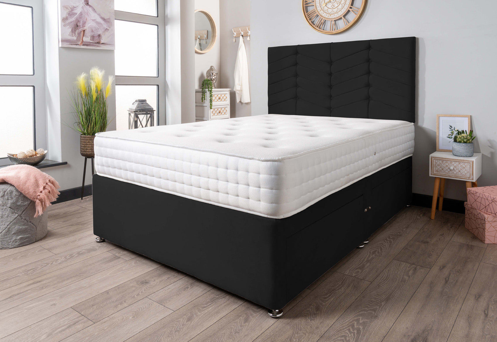 The Evinos Bed Set Plush