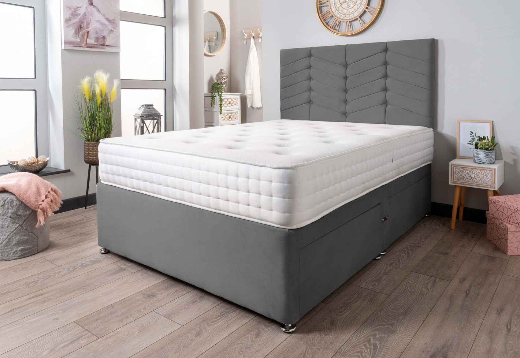 The Evinos Bed Set Plush