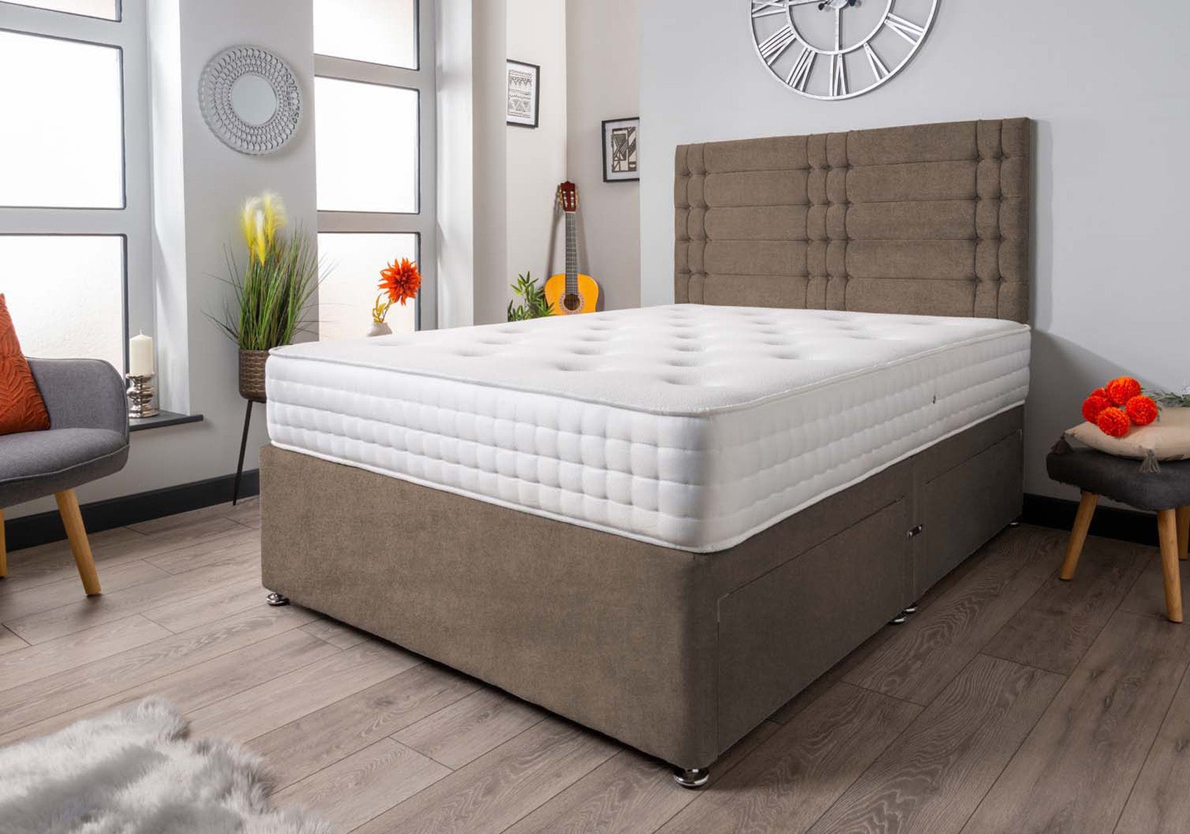 The Seine Divan Bed Set Naples