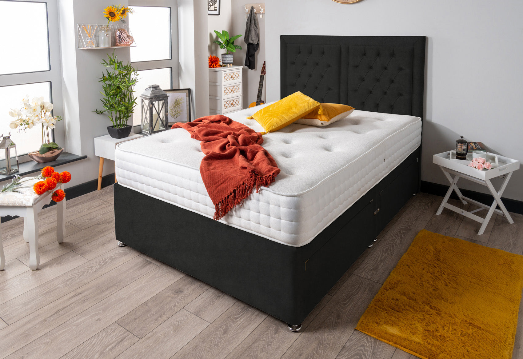 The Parana Chesterfield Divan Bed Set Naples