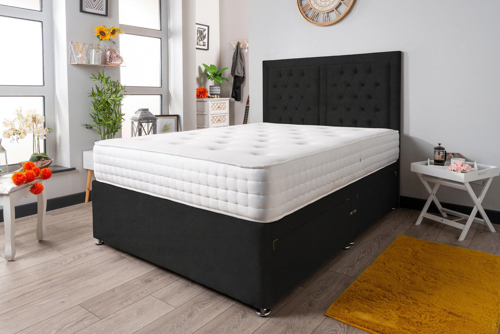 The Parana Chesterfield Divan Bed Set Naples