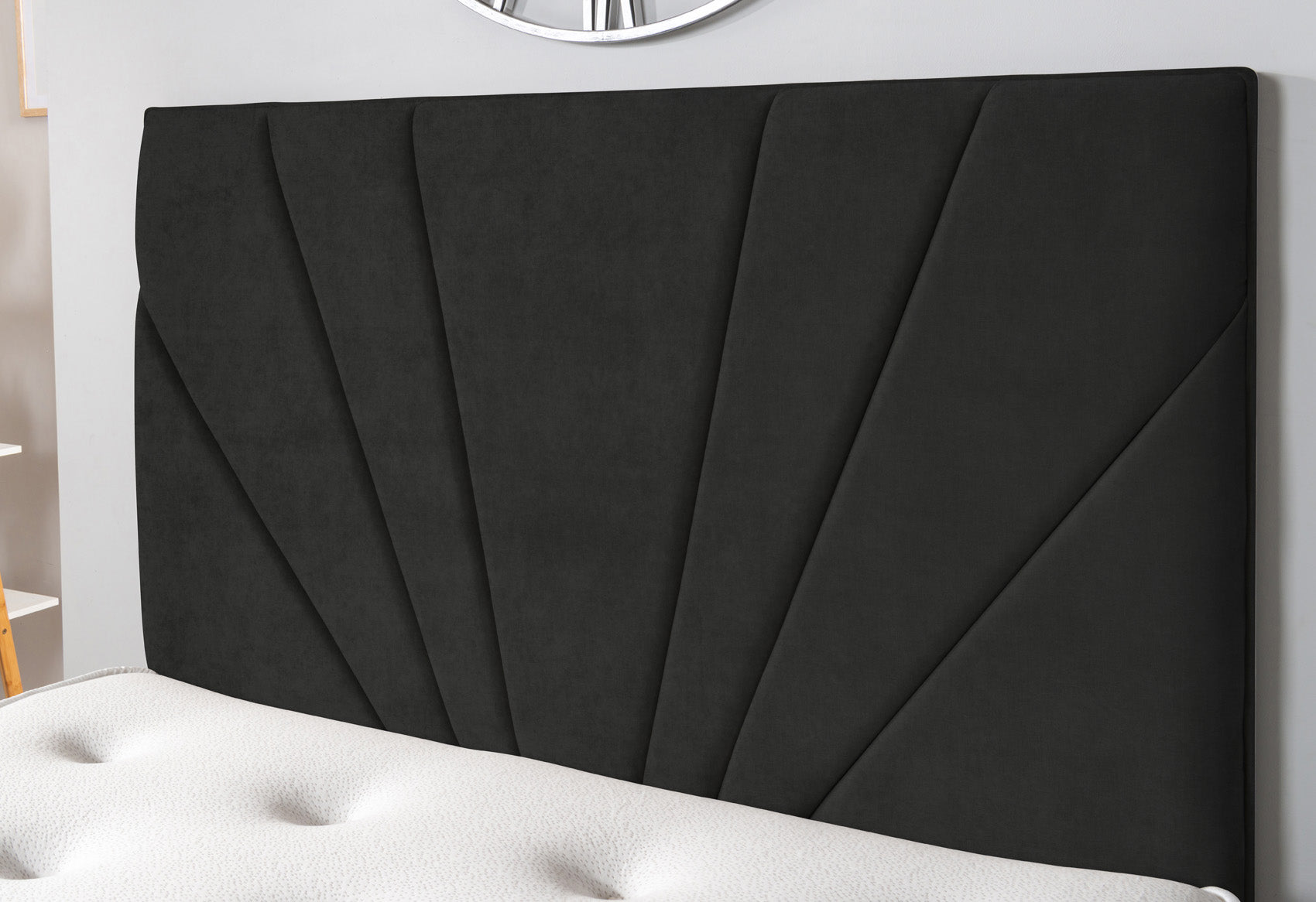 The Yenisei Divan Bed Set Naples