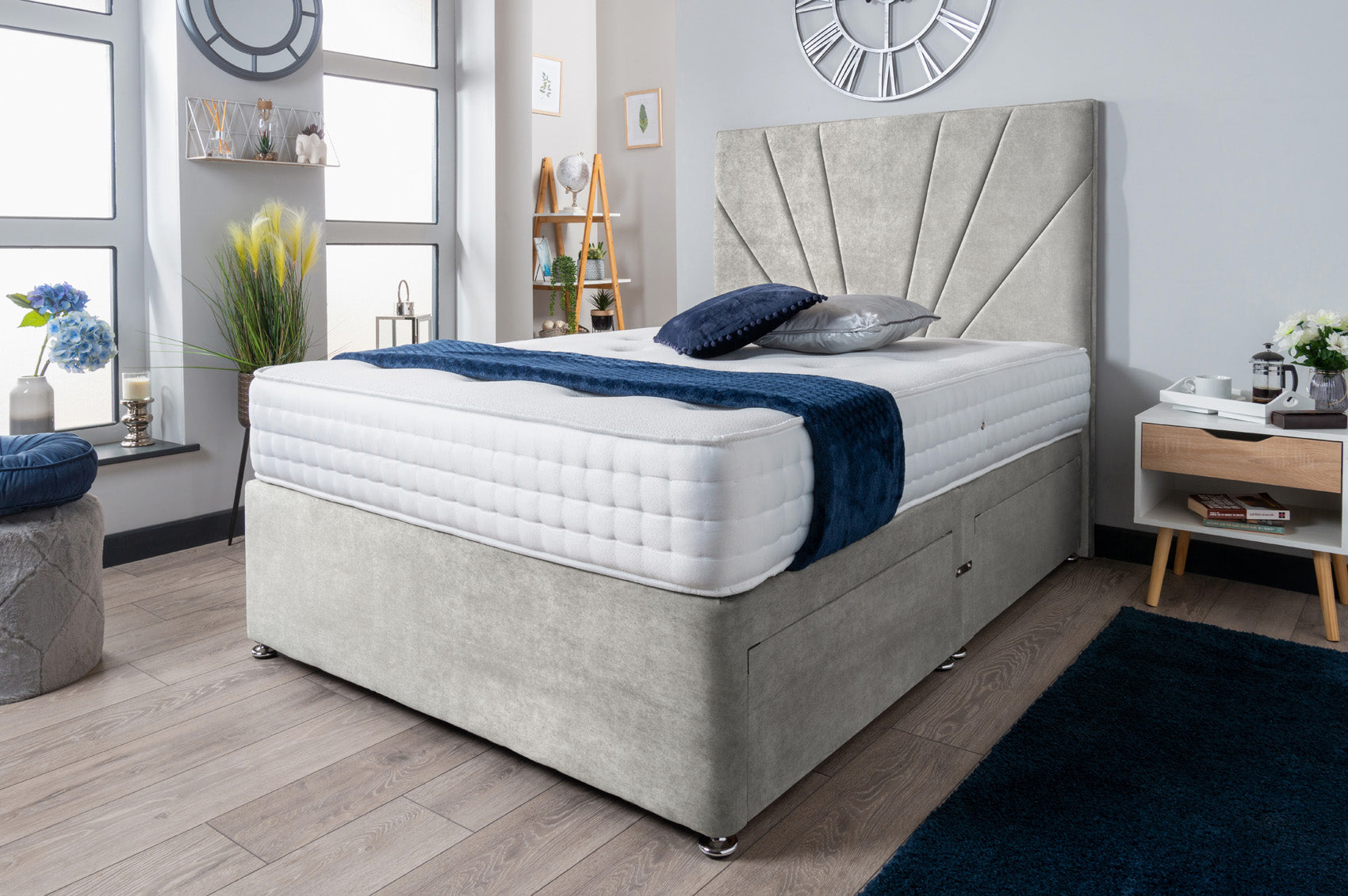 The Yenisei Divan Bed Set Naples