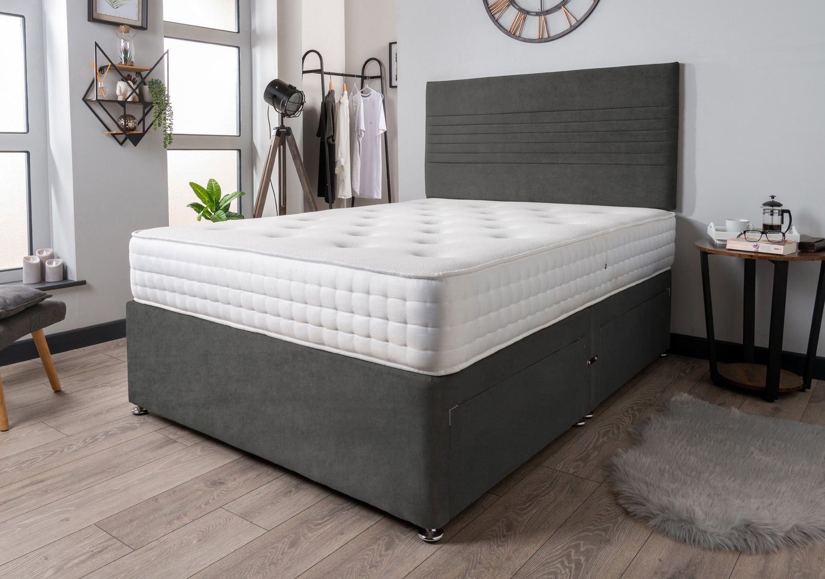 The Ebro Divan Bed Set Naples