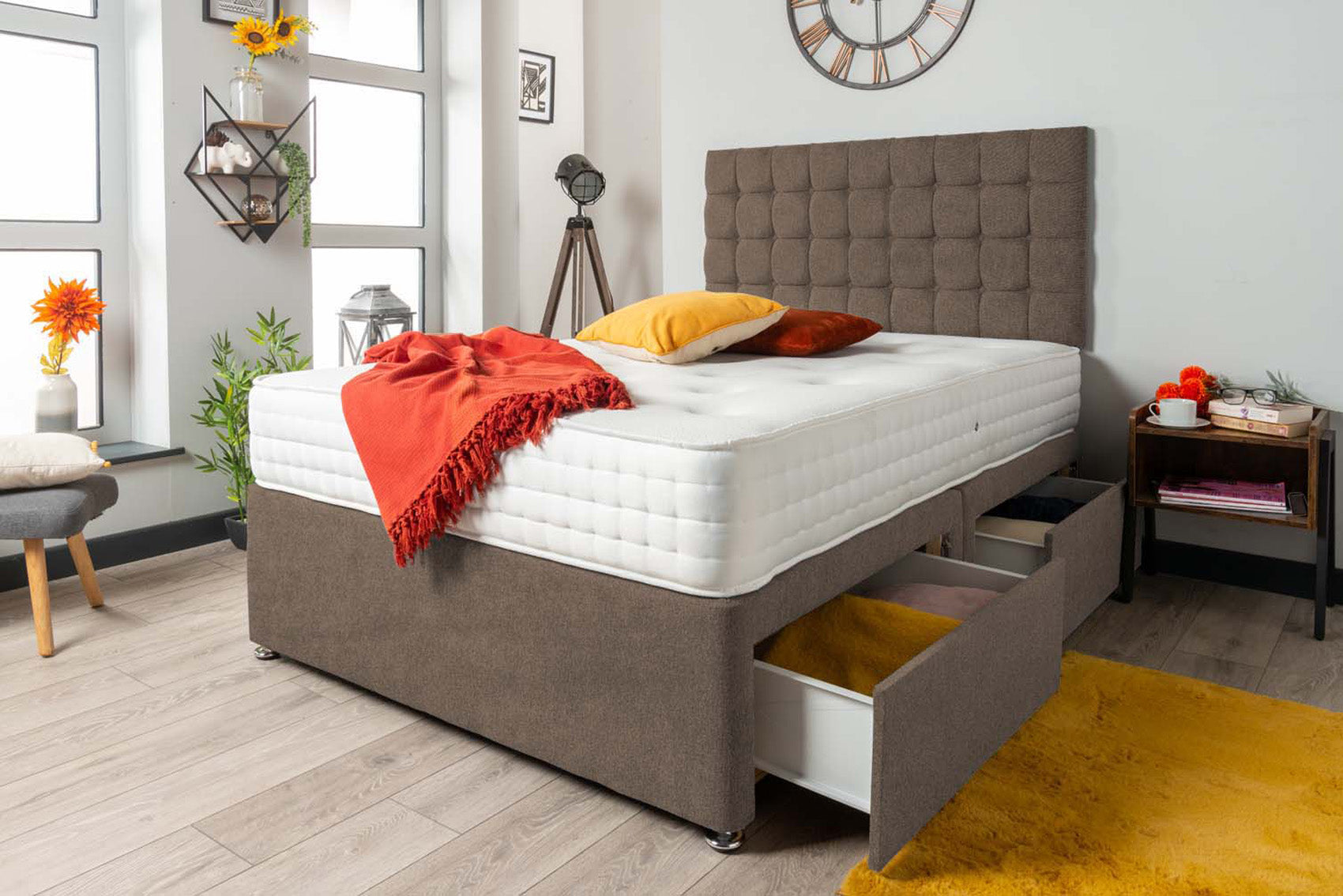 The Orinoco Divan Bed Set Naples