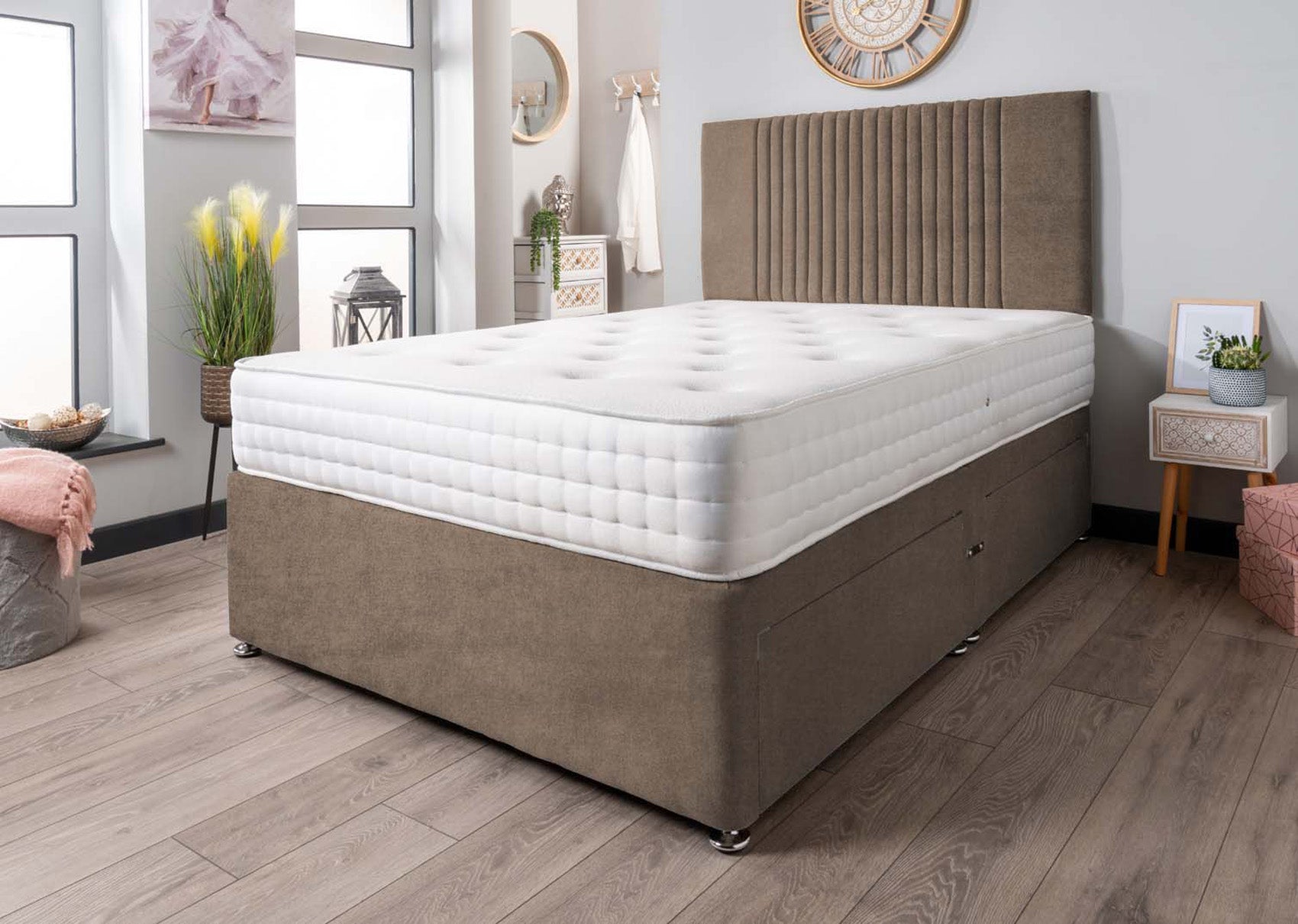 The Neda Divan Bed Set Naples