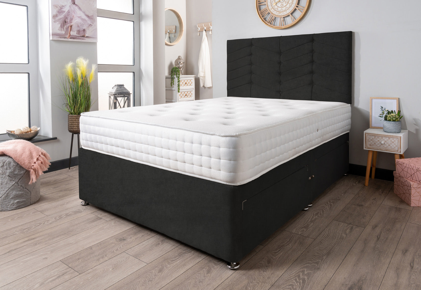The Evinos Bed Set Naples